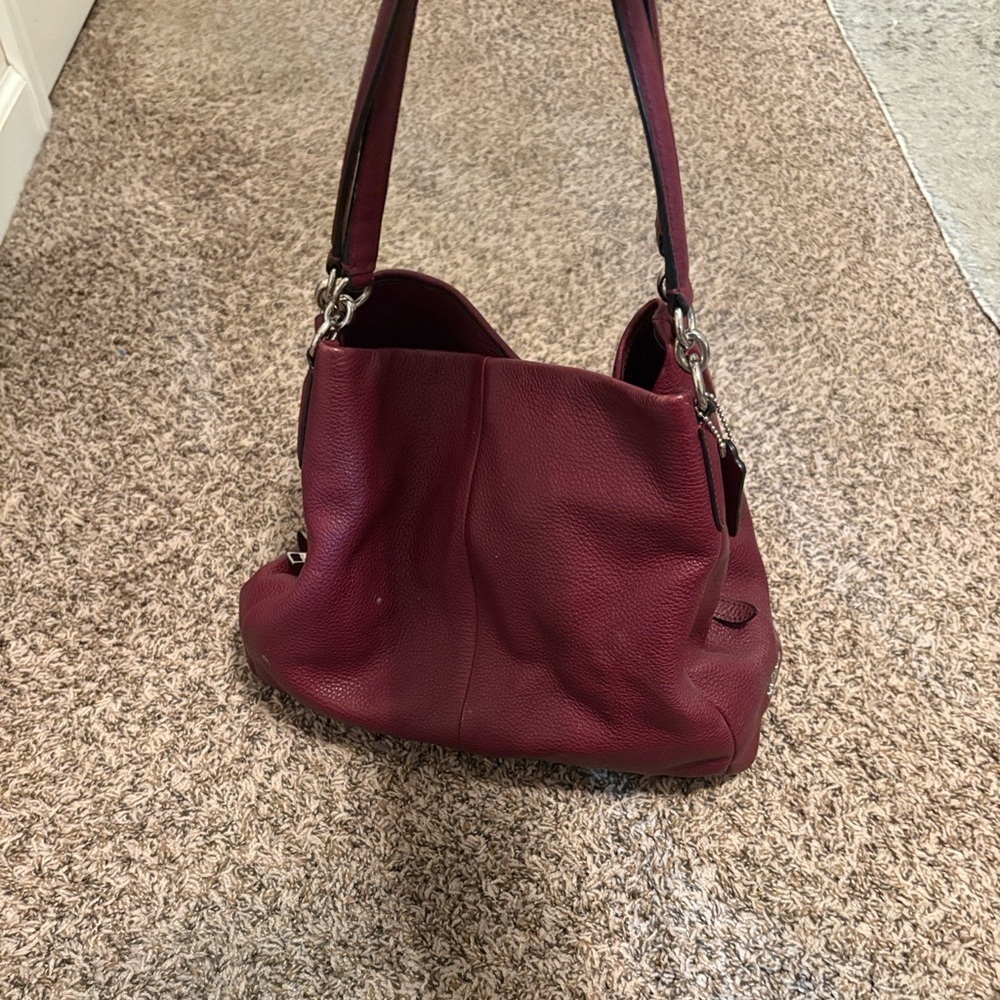 Vintage Coach Authentic Deep Red Leather Shoulder Bag - Picture 3 of 13